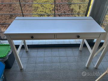 Scrivania HEMNES 120x47