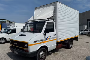 IVECO 35-10 Direct Ignition a cassone furgonato