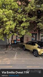 Negozio ufficio via Emilia ovest 114