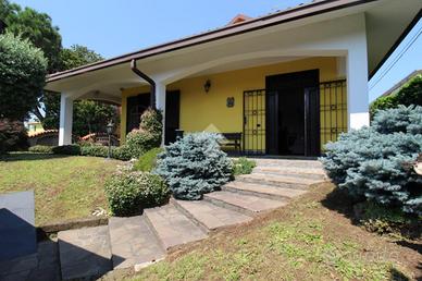 VILLA SINGOLA A RESCALDINA