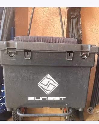Carrello con cassetta da Pesca