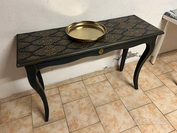 Tavolino da arredamento  restaurato