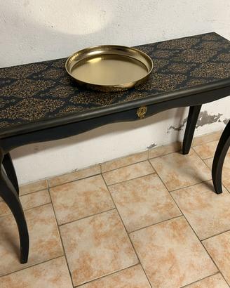 Tavolino da arredamento  restaurato