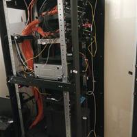 Armadio Rack 42U, PC i5 (10ª Gen), Switch Cisco 50