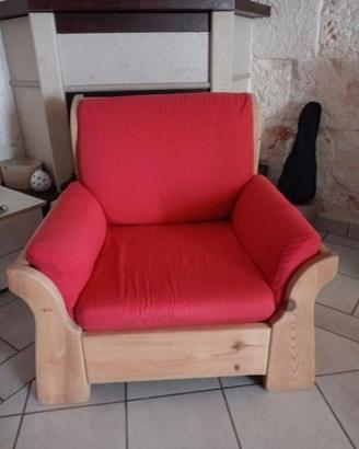 Poltrona in legno massello