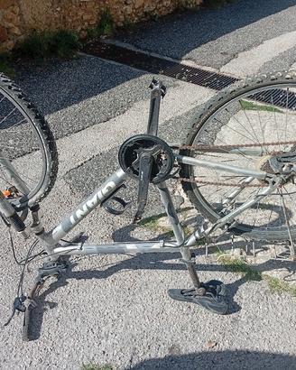 bici da cicloturismo 
