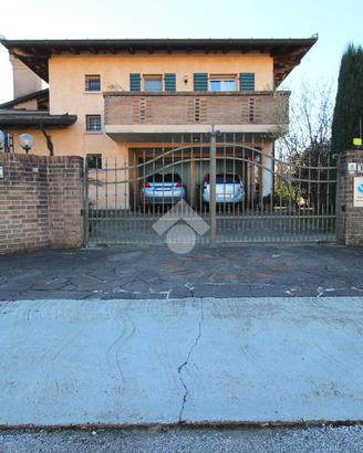 VILLA SINGOLA A PREMARIACCO