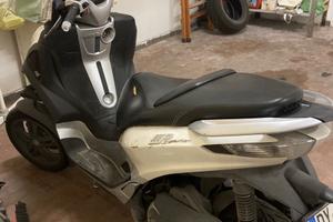 Piaggio MP3 300 - 2012