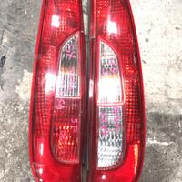 Coppia stop posteriori tata indica 5 porte 2006