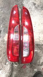 Coppia stop posteriori tata indica 5 porte 2006