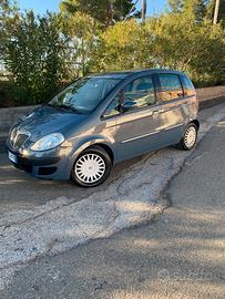 lancia musa 1300 multijet cambio automatico 