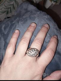 Anello   con brillantini 