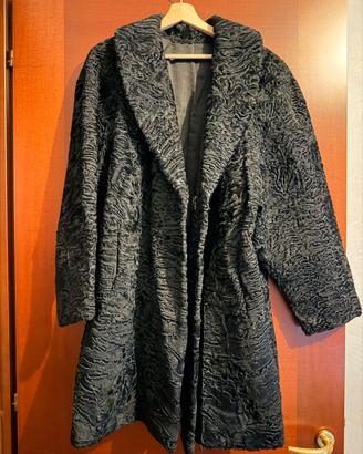 Pelliccia in Astrakan Nero – Artigianale