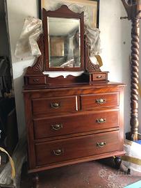 comò cassettiera con specchio