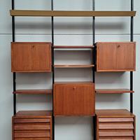 Libreria anni 60 cielo terra stile svedese 