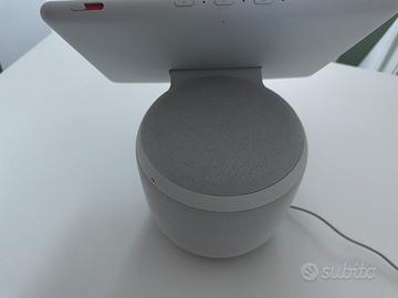 Amazon echo show 10 smart speaker