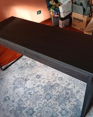 scrivania marrone nero/usata