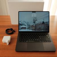 MacBook Pro 14” M3 Pro – 18GB RAM – 512GB SSD