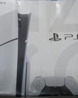 PS5 due joystick più FIFA 2026,