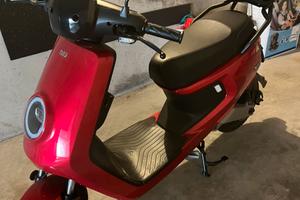 Scooter elettrico accessoriato