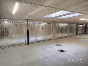 Box / Garage di 19 m² a San Giovanni Bianco