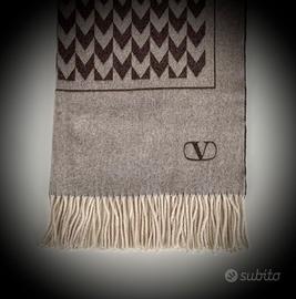 Valentino-100% Cashmere. Stola di Lusso