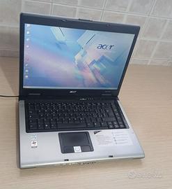 Computer Notebook Acer Aspire con Windows XP