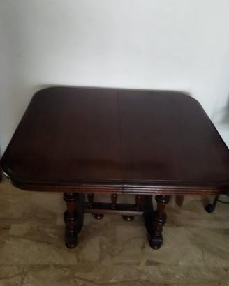 tavolo in legno d'epoca