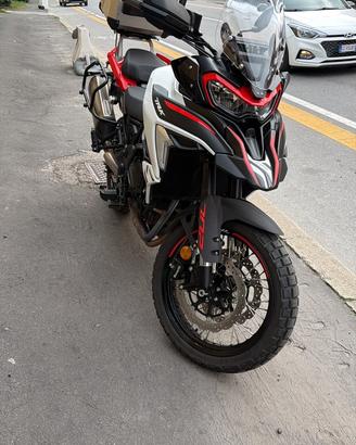 Benelli trk 702x