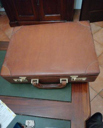 Bella 24 ore in pelle