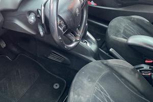 Peugeot 208 automatica