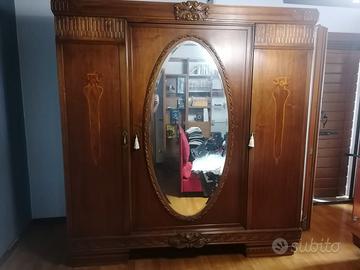 Armadio Legno stile Antico