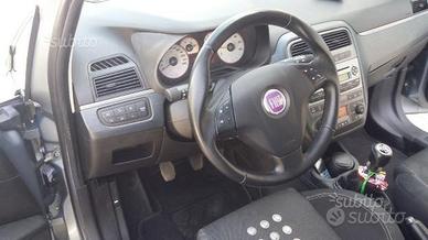 Grande punto 130 sport