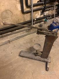 Tappatrice vintage per  tappi sughero