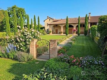 Casale completamente nuovo