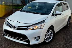 Toyota verso  A.F.F.A.R.E 