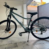 Bici Trekking Riverside 500 verde acqua