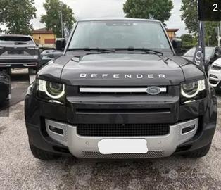Land Rover Defender 110 3.0d i6 mhev SE awd 7p.ti