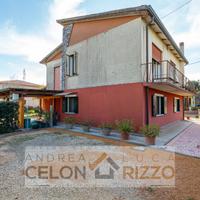 Agna - Bifamiliare in orizzontale