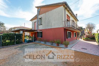 Agna - Bifamiliare in orizzontale