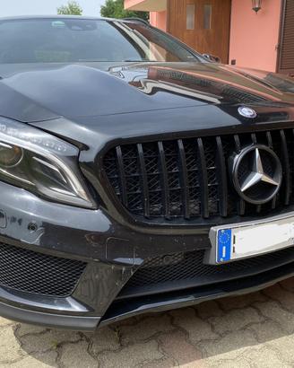 Mercedes- Benz  GLA 220d 4 matic