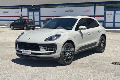 PORSCHE Macan 2.0