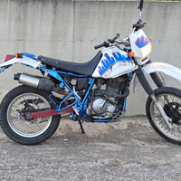 Suzuki dr650