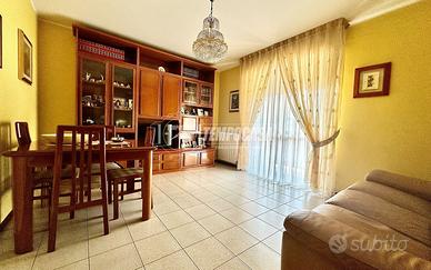 AMPIO 3 LOC CON BOX E CANTINA