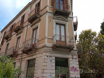Immobile 280 mq piazza santa Maria di Gesù