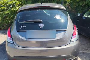  Ypsilon 2015 modello Gold 