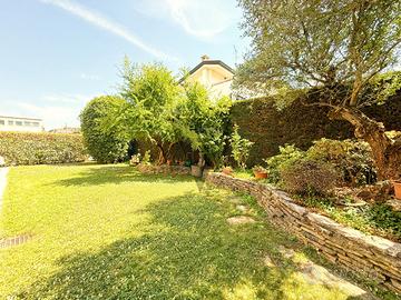 MIRA CENTRO - ELEGANTE APPARTAMENTO CON GIARDINO