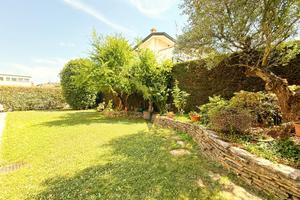 MIRA CENTRO - ELEGANTE APPARTAMENTO CON GIARDINO