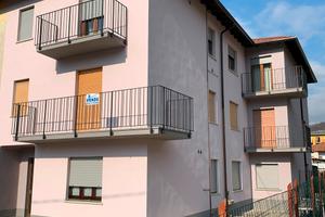 Quadrilocale di 130 mq con balcone e box