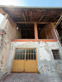Garage con spazio sovrastante a Bairo Canavese